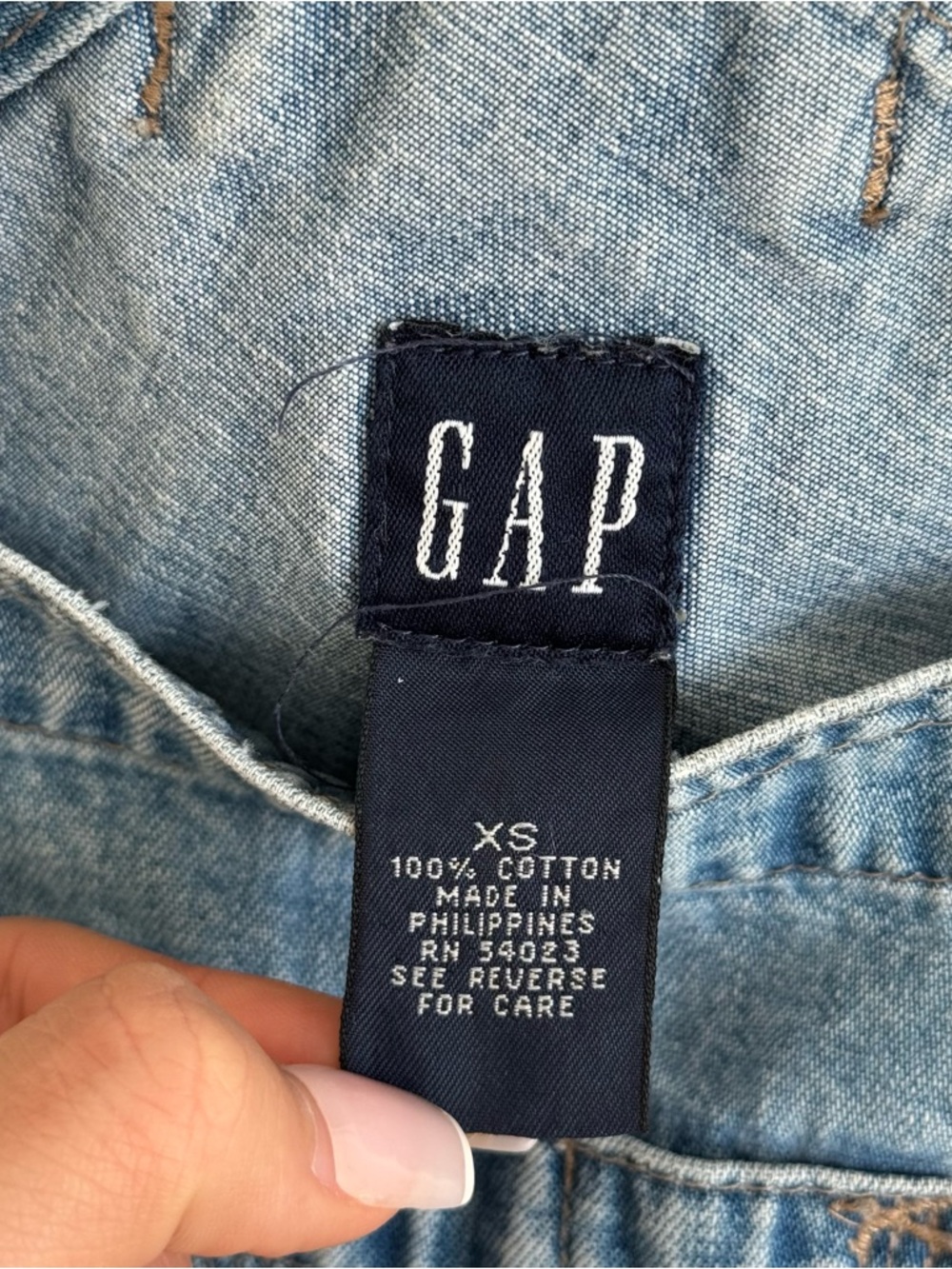 Vintage Gap Denim Overalls Shorts - Picture 3 of 6
